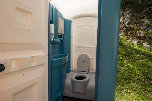 Porta potty delivery and setup in Big Bear Lake, CA